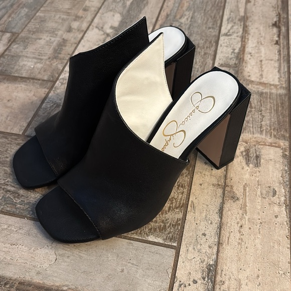 Jessica Simpson heels size 6.5 - Picture 10 of 13